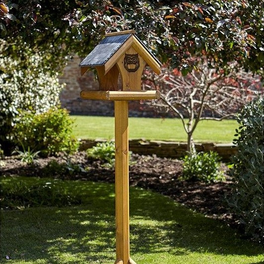 Bird Stations & Tables